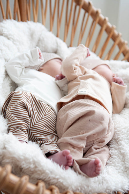 Babyhose Ripp Gänseblümchen