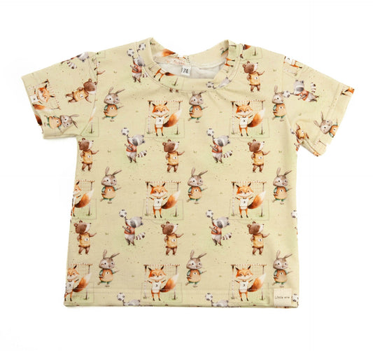 T-Shirt Kleiner spielt mit Freunden