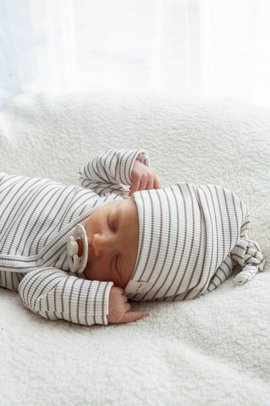 Baby Strampler Rippe Karamell Streifen
