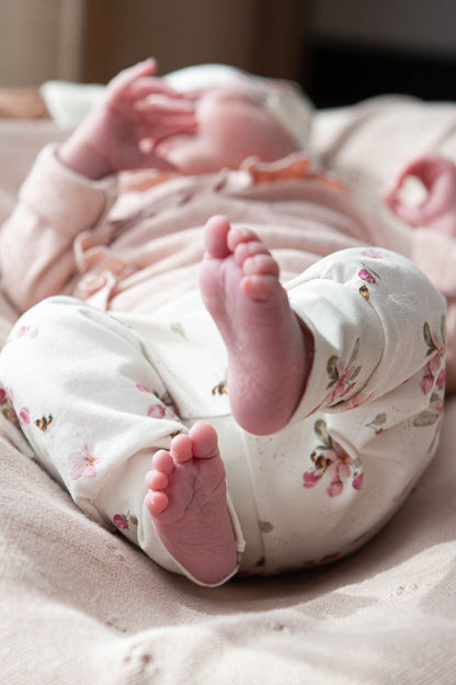 Little one flowers pink pants