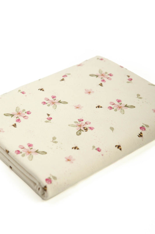 Stoff „Little One“ mit rosa Blumen