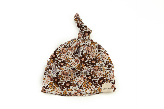 Hat autumn flowers