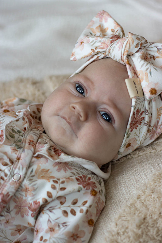 Tulband mutsje peach flowers